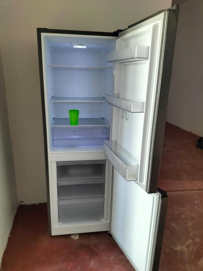 פאג'ה Mambo Leo Hostel מראה חיצוני תמונה